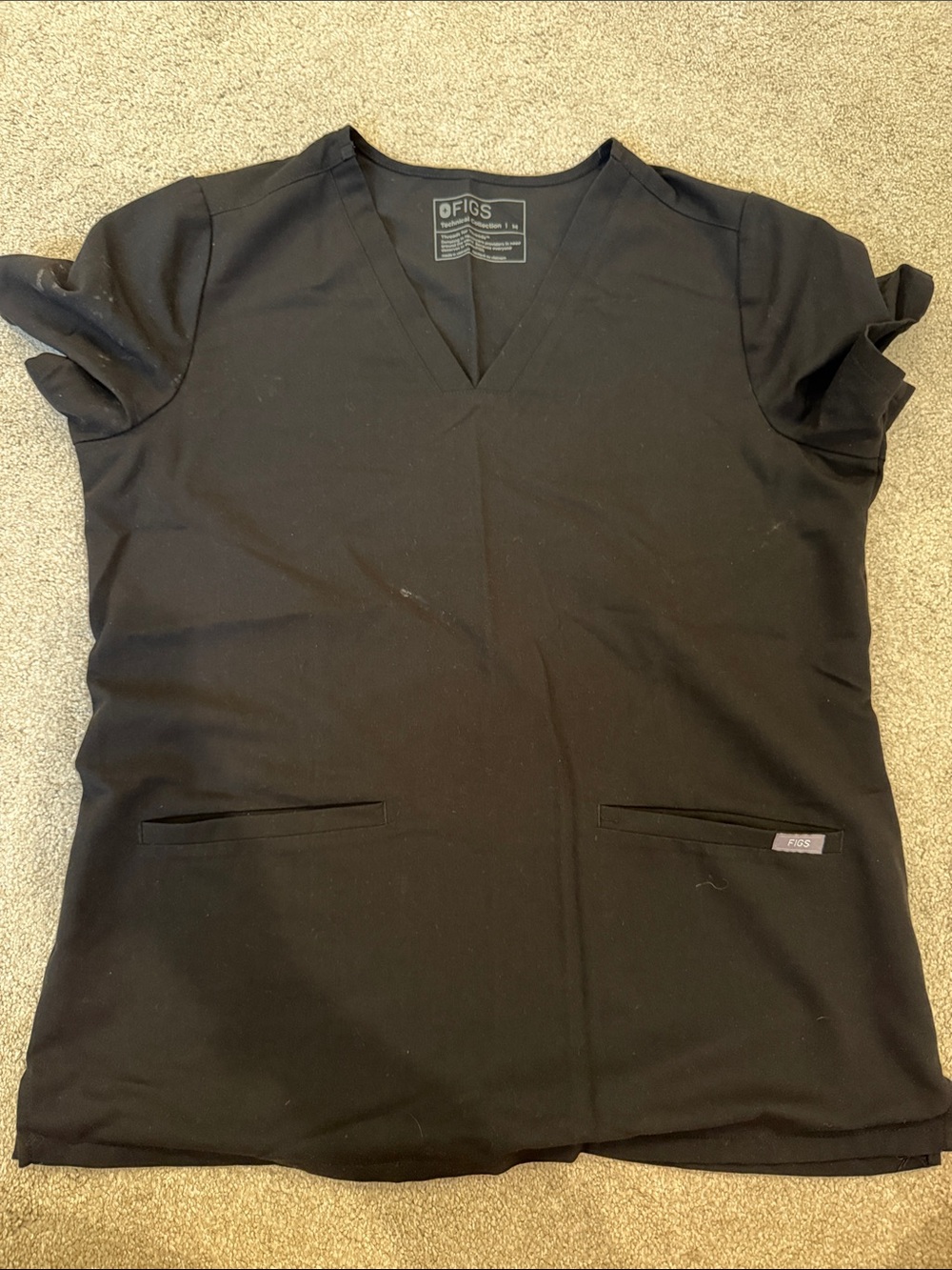 Figs Short Sleeve V-Neck Scrub Top in Black